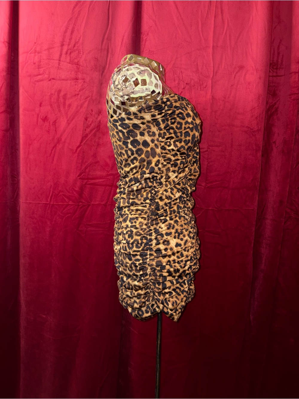 smart & sexy Leopard Print Strapless Ruched Tube Top - Picture 2 of 4